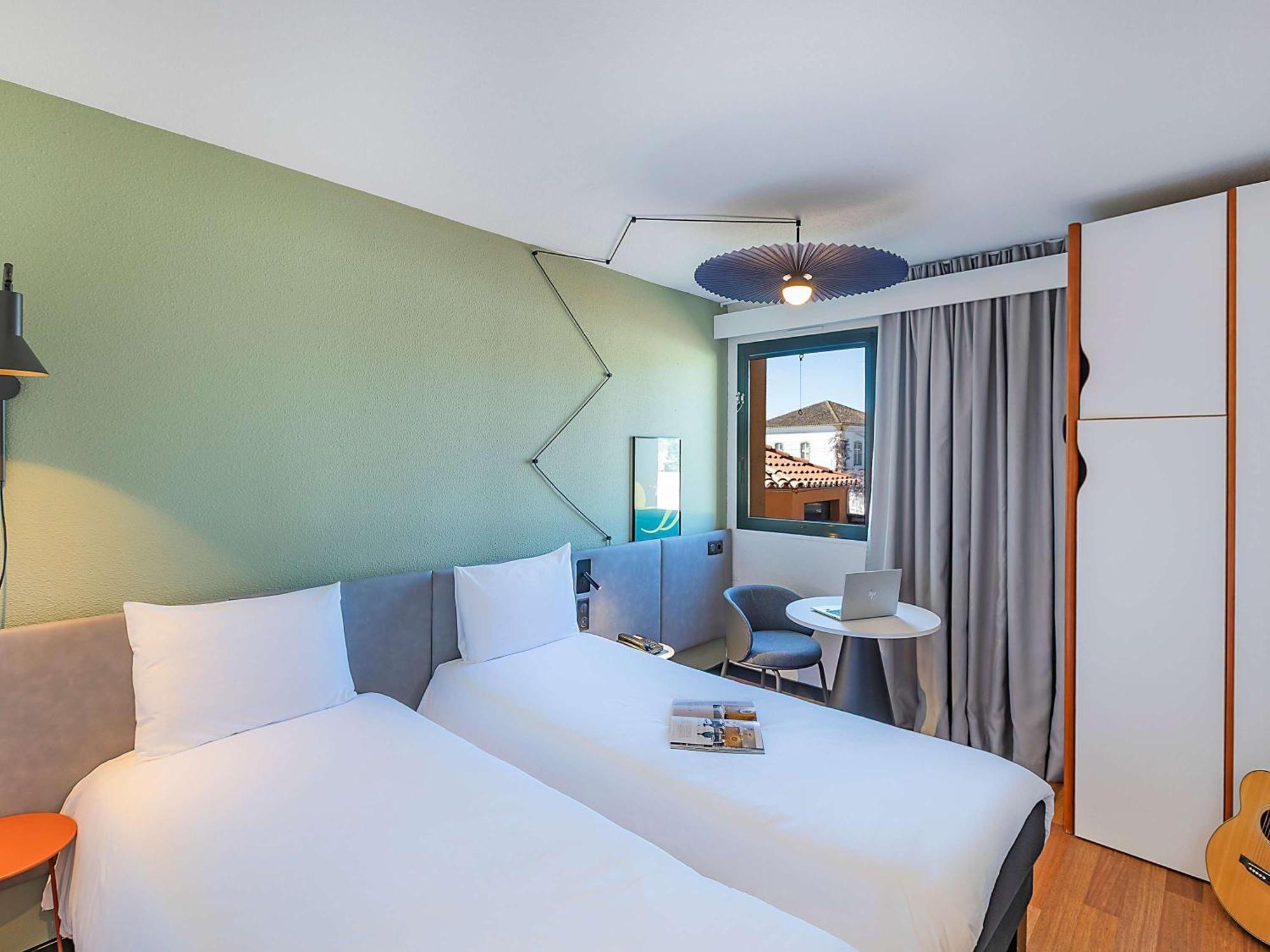 Hotel Ibis Evora Luaran gambar