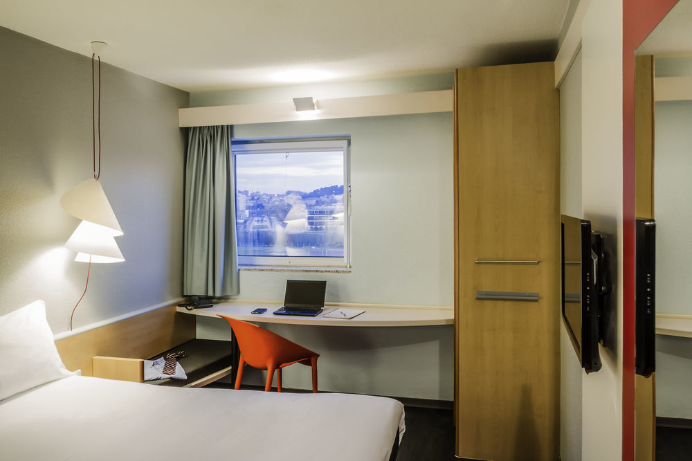 Hotel Ibis Evora Luaran gambar